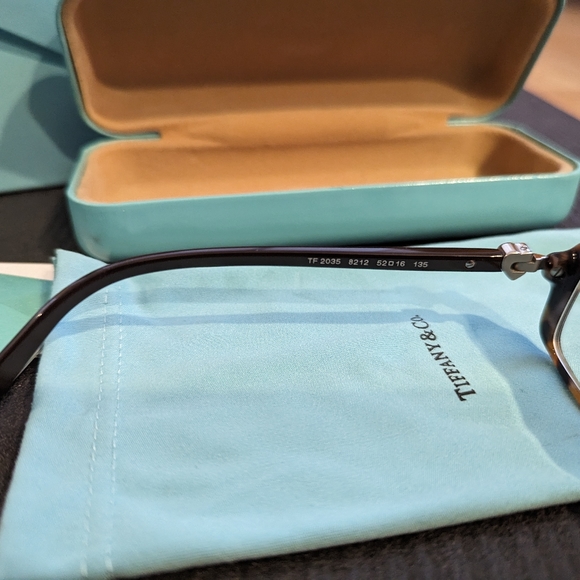 Tiffany glasses frame with a complete assortment. - Picture 6 of 6